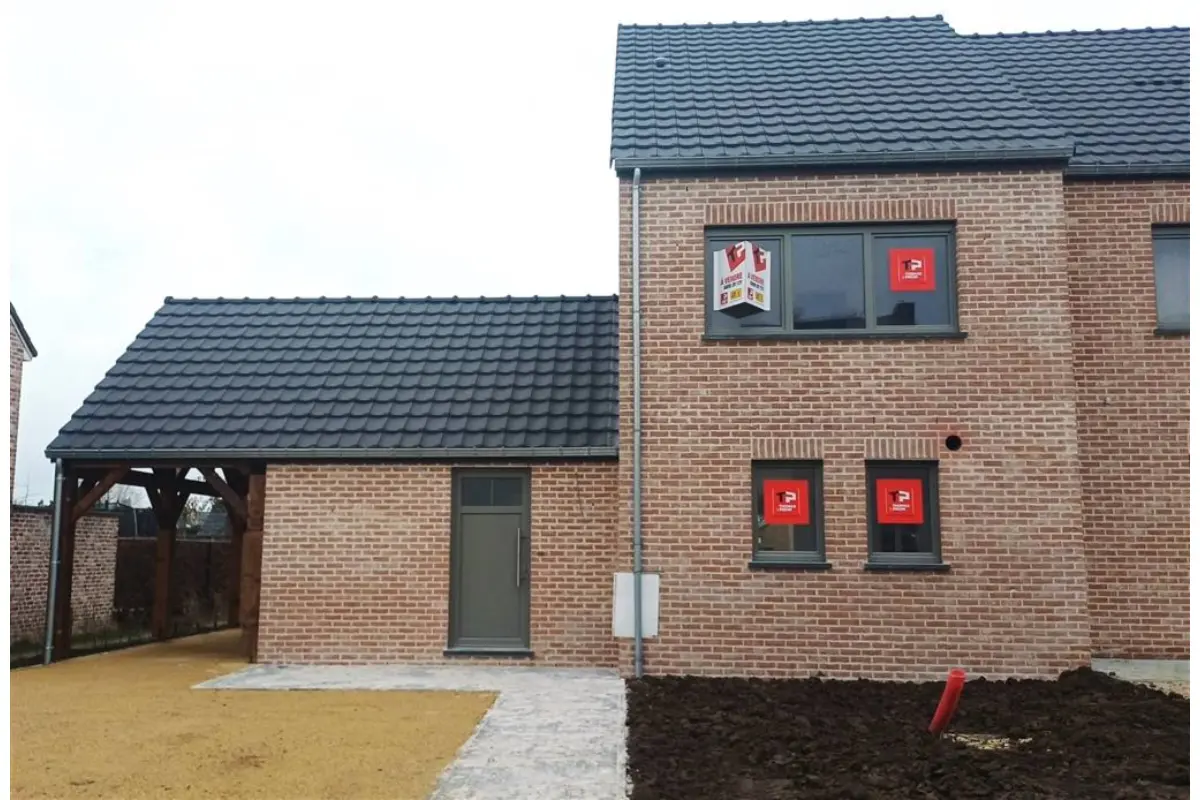 Huis te  koop in Zittert-Lummen 1370 415000.00€ 3 slaapkamers 134.00m² - Zoekertje 605457