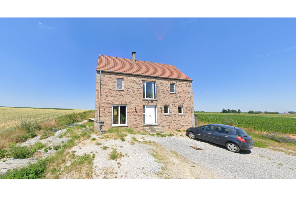 Villa te  koop in Geldenaken 1370 450000.00€ 4 slaapkamers 190.00m² - Zoekertje 606025