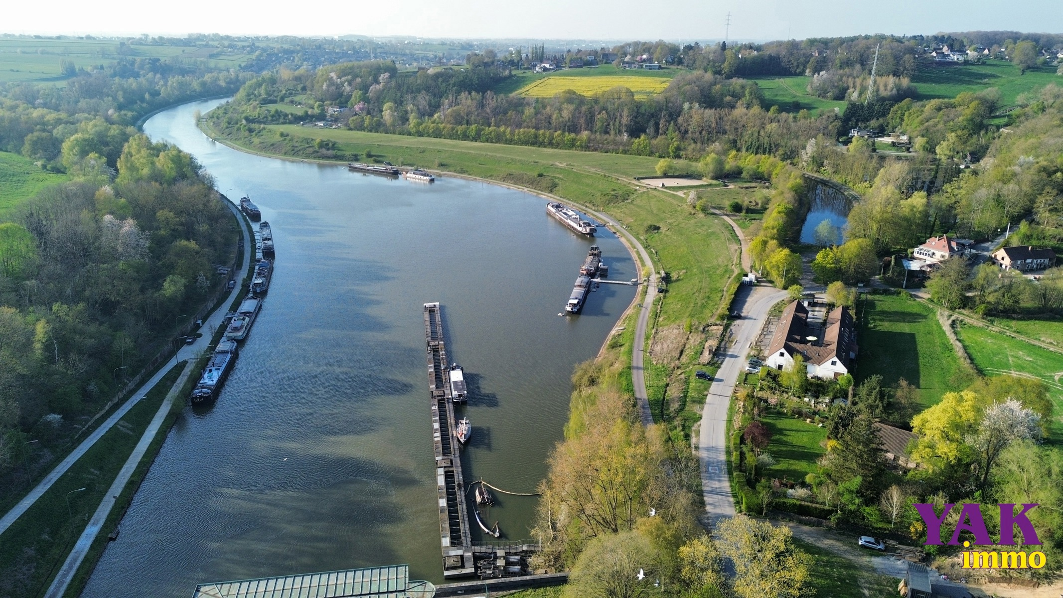 Immeuble de rapport - Immeuble à appartement à vendre à Ittre 1460 990000.00€ 2 chambres 667.00m² - Annonce 605290