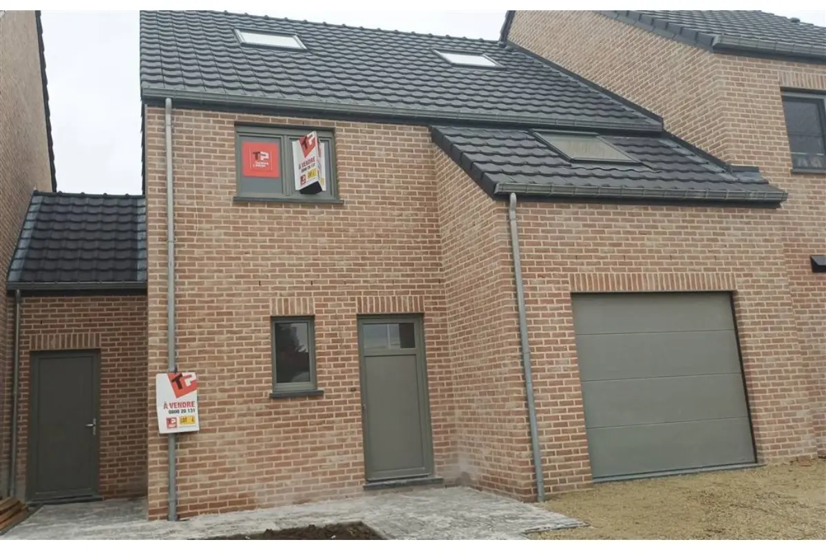 Huis te  koop in Zittert-Lummen 1370 449000.00€ 4 slaapkamers 142.00m² - Zoekertje 605456