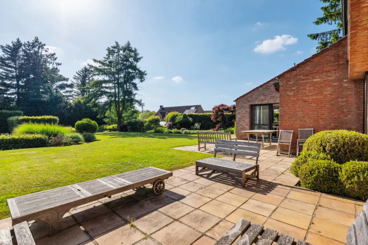 Huis te  koop in Wezembeek-Oppem 1970 1495000.00€ 6 slaapkamers 385.00m² - Zoekertje 607641