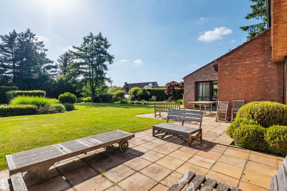 Villa te  koop in Wezembeek-Oppem 1970 1495000.00€ 6 slaapkamers 385.00m² - Zoekertje 607641