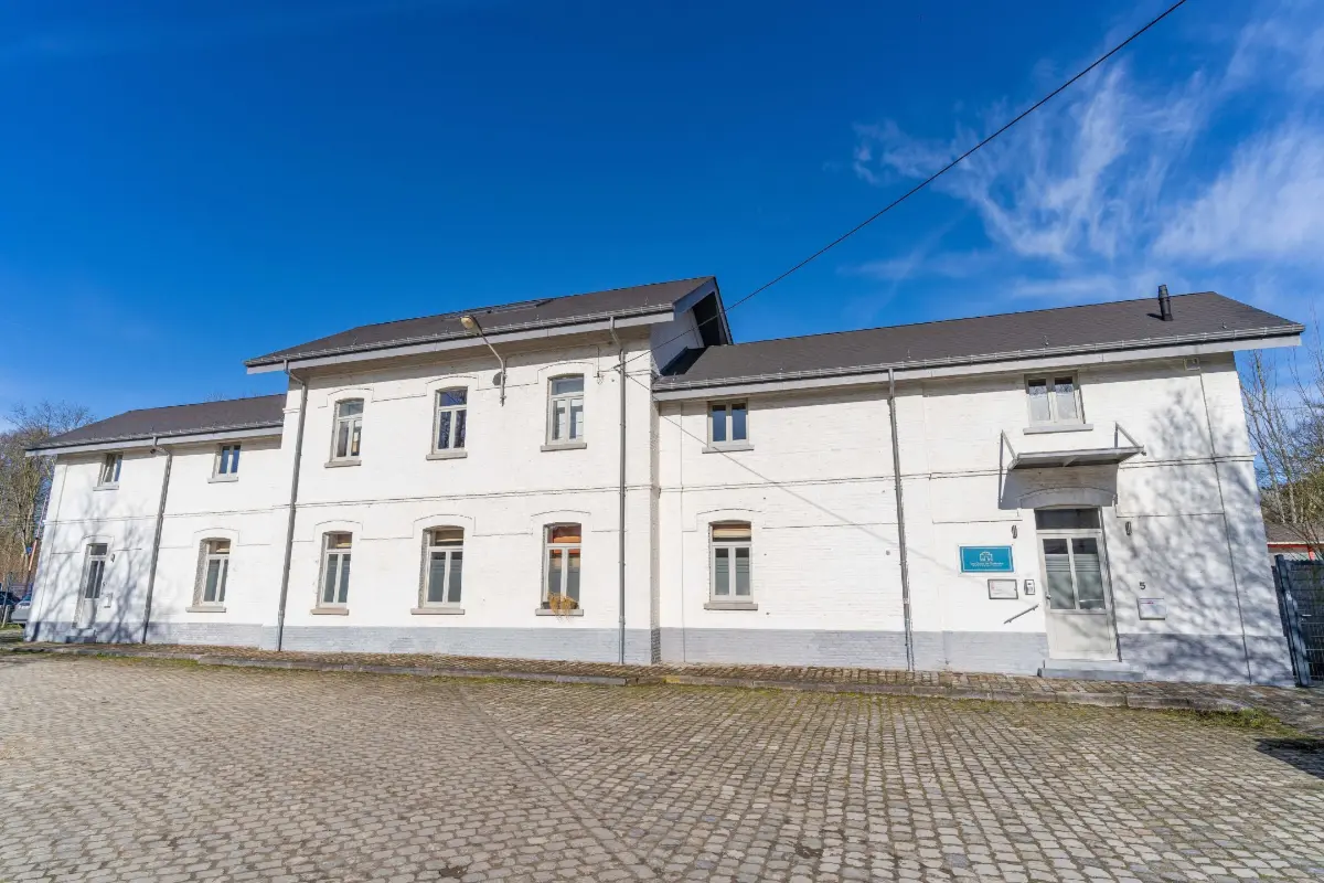 Handelszaak te  in Waver 1300 400.00€  slaapkamers 13.00m² - Zoekertje 607620