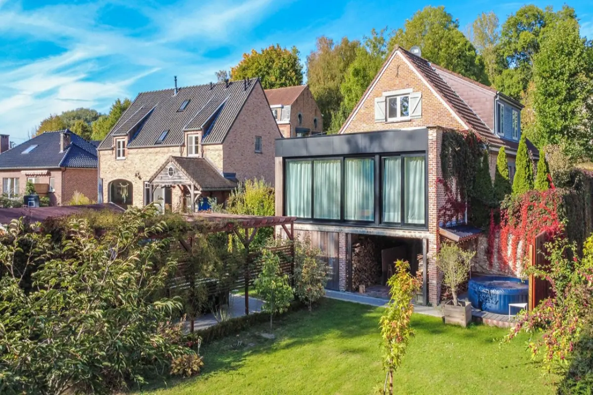 Villa à vendre à Dworp 1653 650000.00€ 4 chambres 191.00m² - Annonce 607564