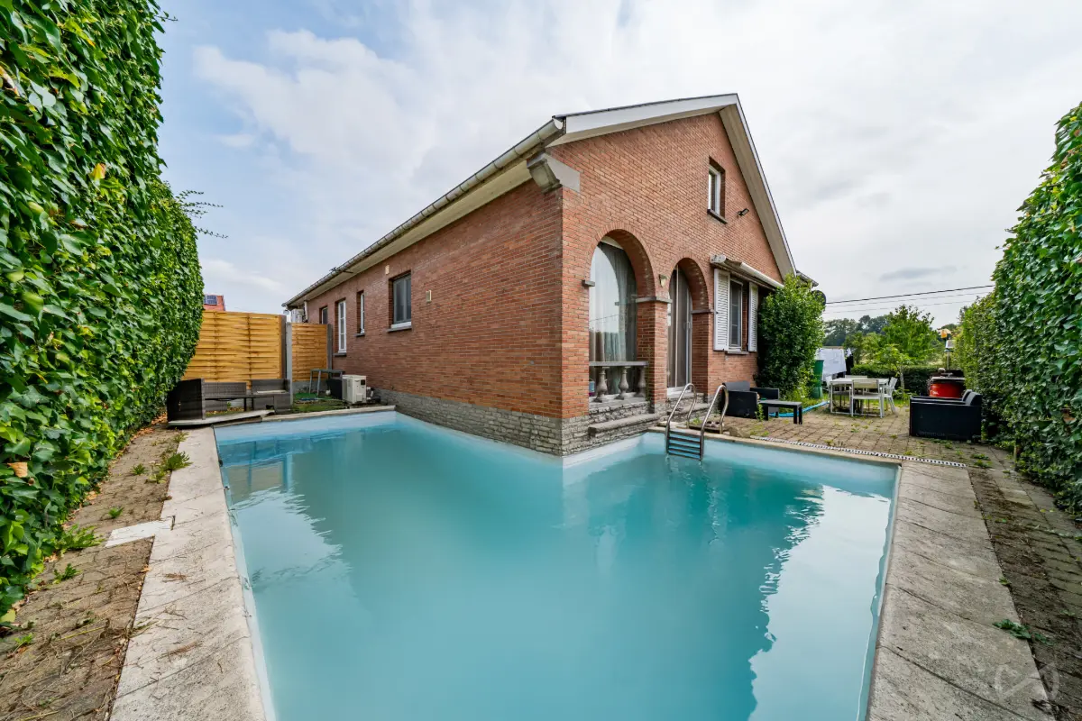 Villa te  koop in Rebecq 1430 495000.00€ 4 slaapkamers 332.00m² - Zoekertje 607530