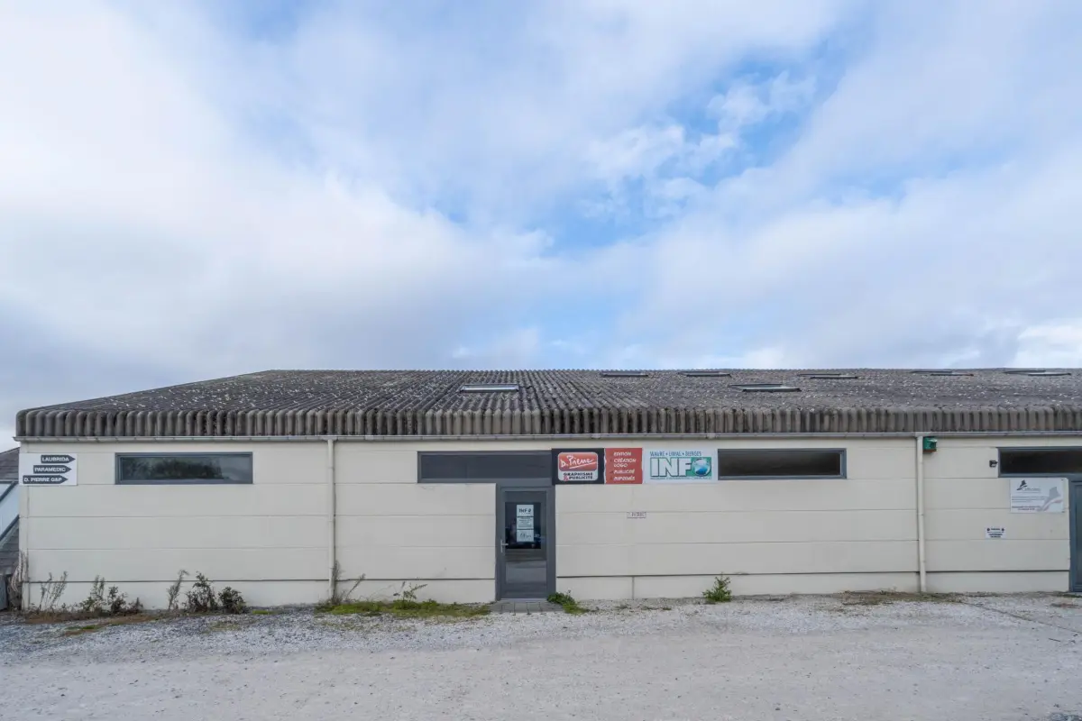 Handelszaak te  in Waver 1300 1000.00€  slaapkamers 117.00m² - Zoekertje 607644