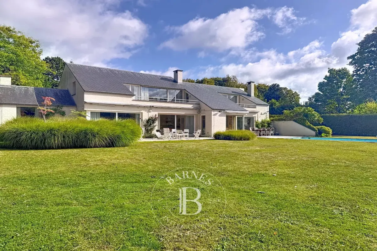 Villa te  koop in Sint-Genesius-Rode 1640 1750000.00€ 4 slaapkamers 361.00m² - Zoekertje 607786