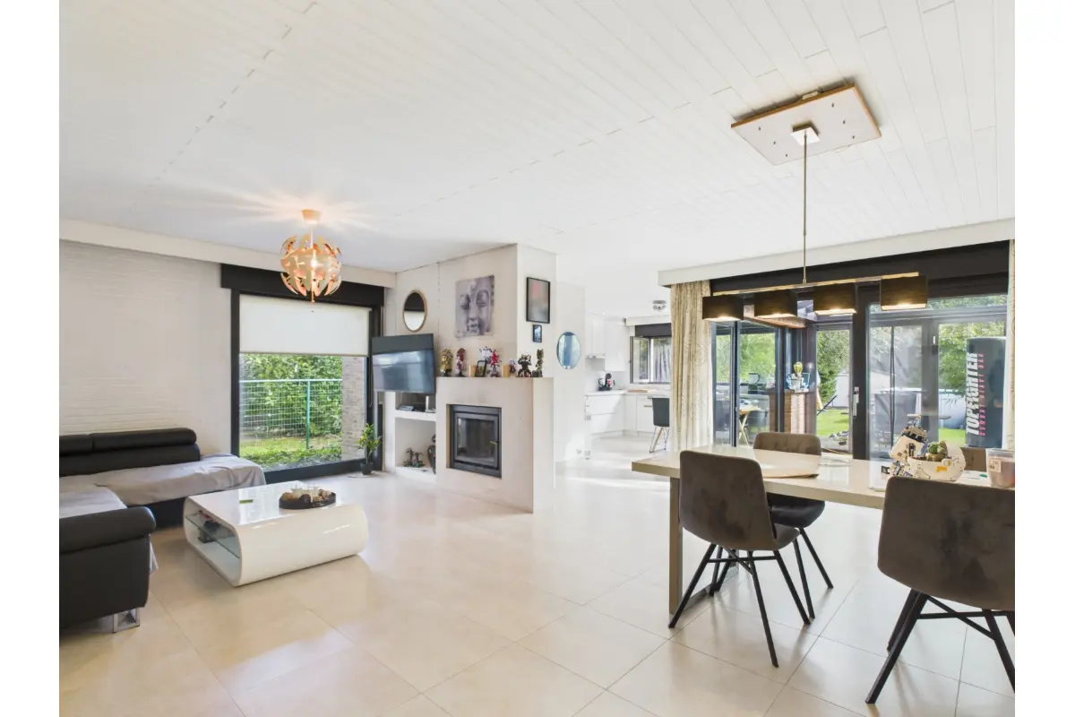 Villa te  koop in Liedekerke 1770 399000.00€ 3 slaapkamers 207.00m² - Zoekertje 607784