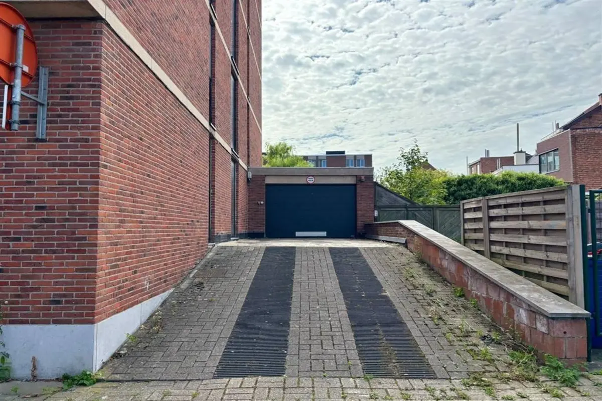 Parking te  huur in Leuven 3000 150.00€  slaapkamers m² - Zoekertje 608145