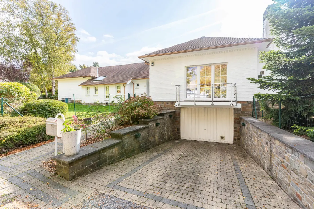 Huis te  koop in Waterloo 1410 795000.00€ 4 slaapkamers 220.00m² - Zoekertje 608601