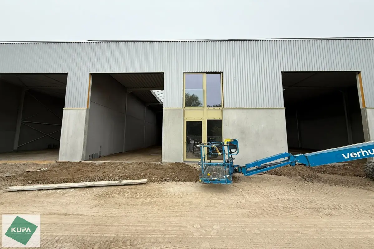 Handelszaak te  huur in Drogenbos 1620 1890.00€  slaapkamers 245.00m² - Zoekertje 608723