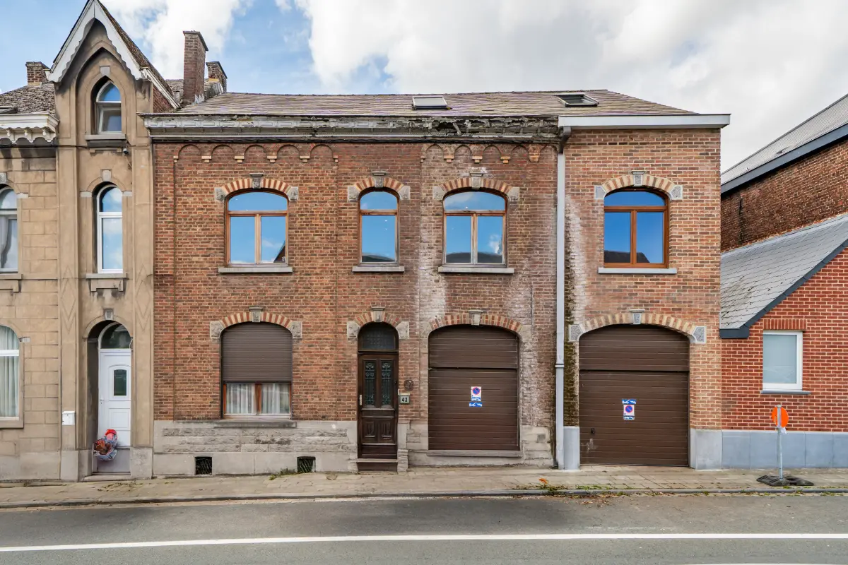 Maison à  à Seneffe 7180 325000.00€ 6 chambres 319.00m² - Annonce 608932