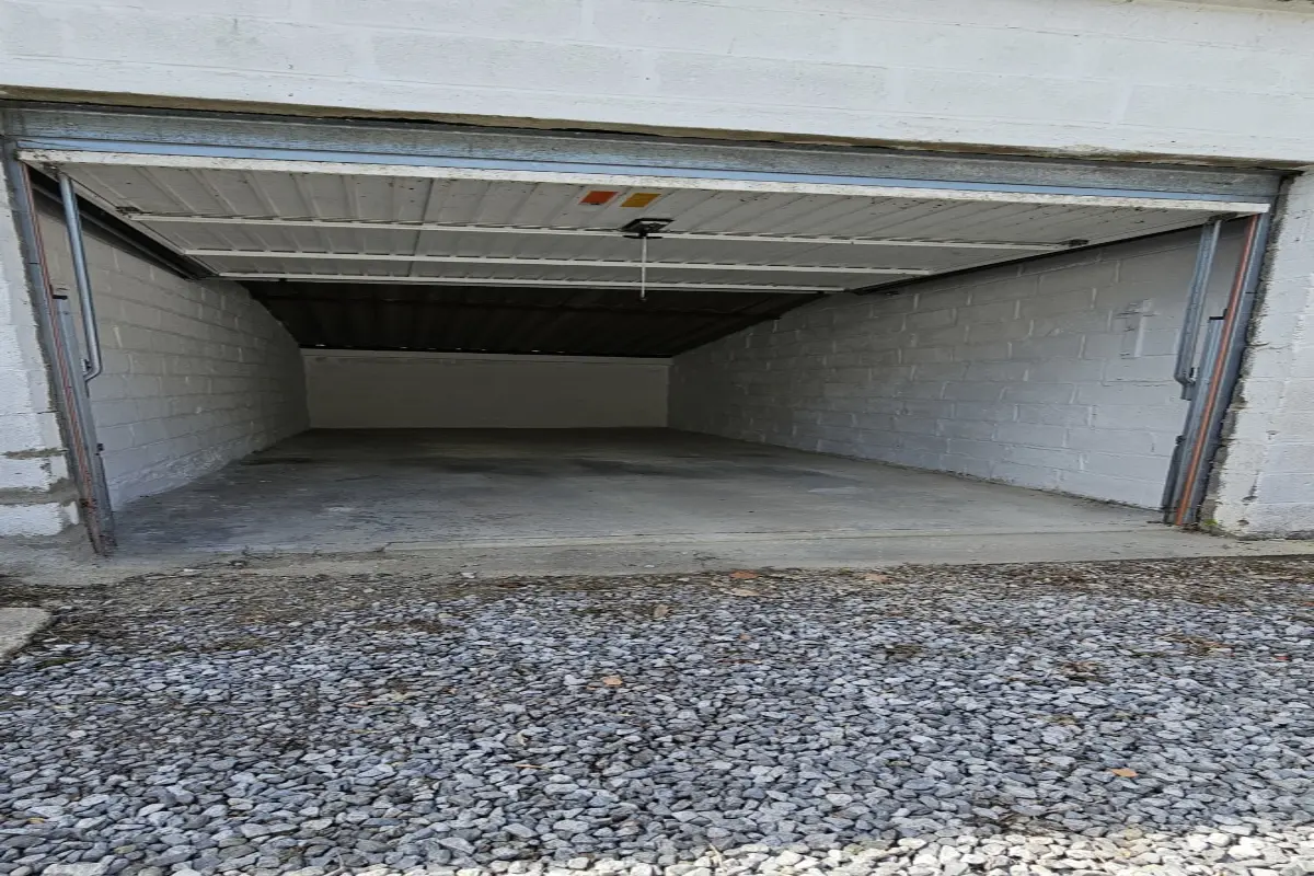 Box te  koop in Waver 1300 28000.00€  slaapkamers m² - Zoekertje 609675