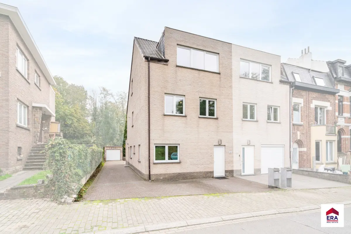 Maison à louer à Dilbeek 1700 1850.00€ 4 chambres 214.00m² - Annonce 609444