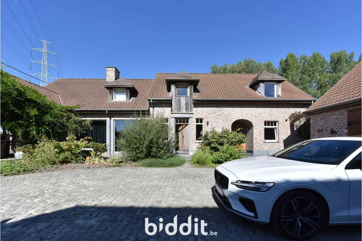 Kasteel te  koop in Malderen 1840 600000.00€ 3 slaapkamers m² - Zoekertje 611255