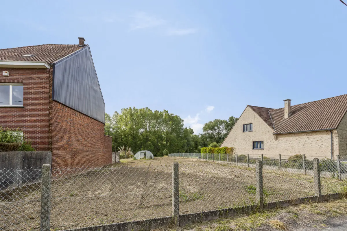 Grond te  koop in Groot-Bijgaarden 1702 198000.00€  slaapkamers m² - Zoekertje 612311