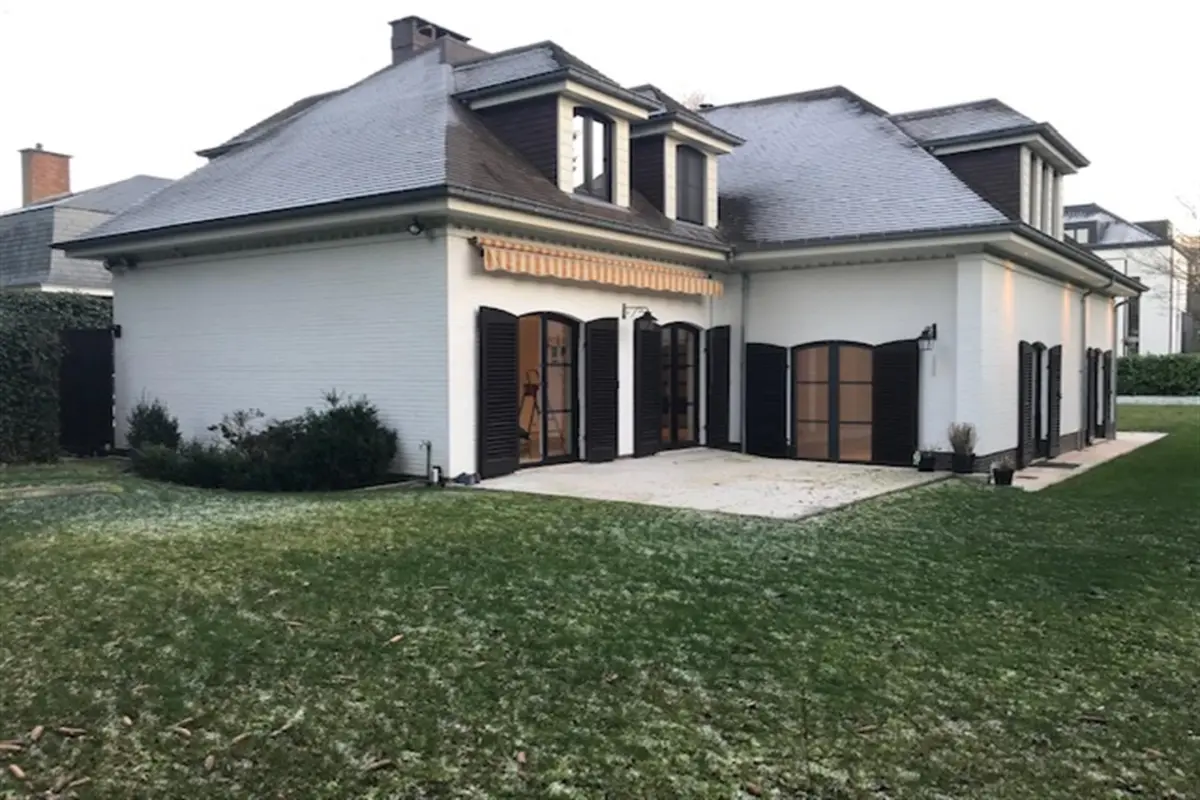 Huis te  huur in Kraainem 1950 3750.00€ 4 slaapkamers 280.00m² - Zoekertje 612392