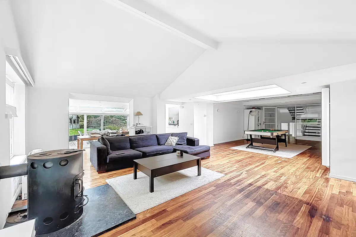 Huis te  huur in Limal 1300 2100.00€ 4 slaapkamers 230.00m² - Zoekertje 614663