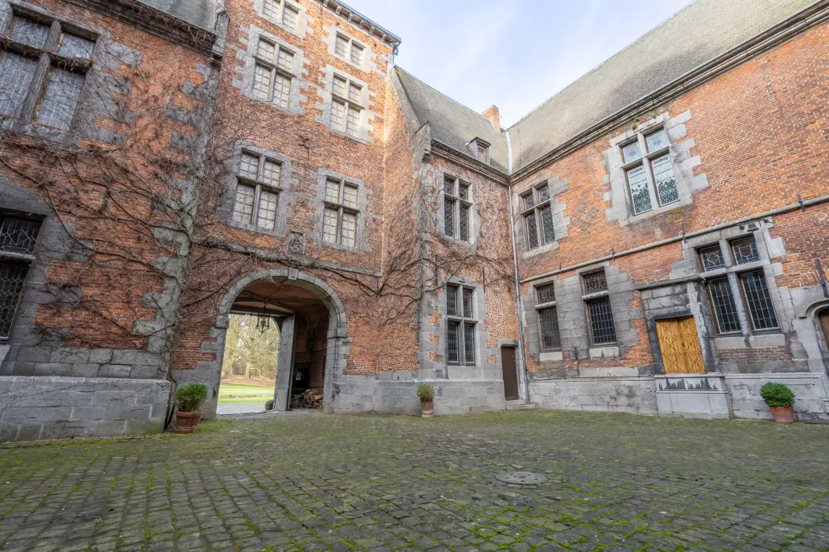 Appartement à  à Ecaussinnes 7190 950.00€ 2 chambres 100.00m² - Annonce 615015