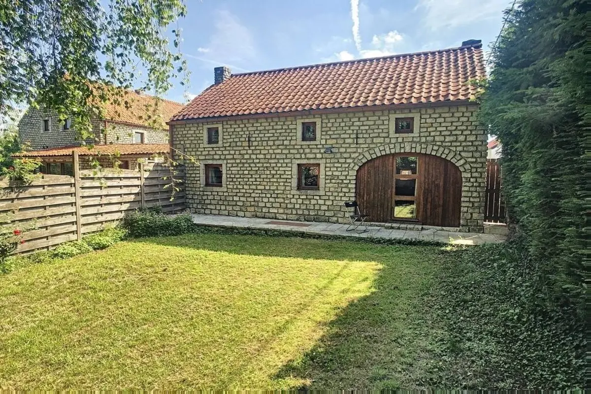 Maison à louer à Jodoigne-Souveraine 1370 875.00€ 2 chambres 70.00m² - Annonce 614963