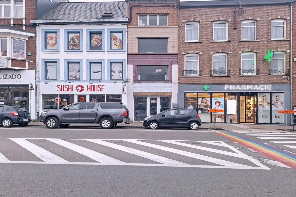 Huis te  koop in Waver 1300 375000.00€ 1 slaapkamers 200.00m² - Zoekertje 614246