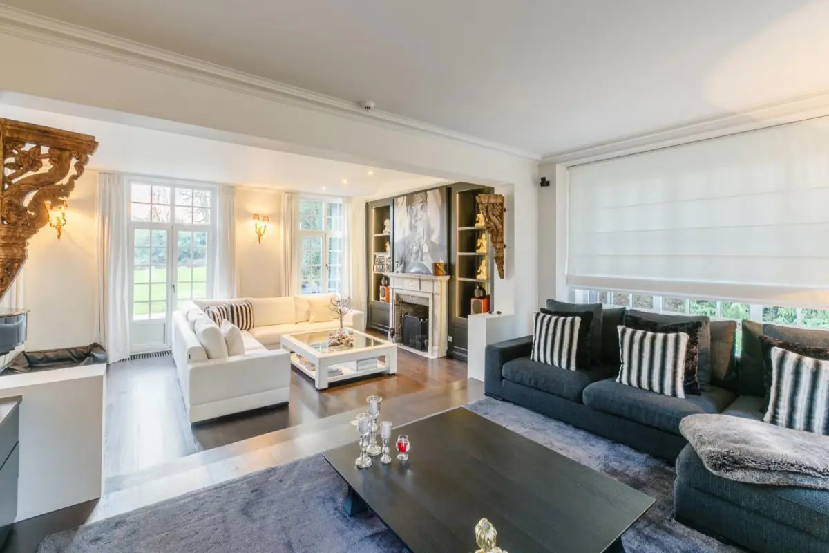 Maison à louer à Waterloo 1410 0.00€ 5 chambres 664.00m² - Annonce 615309