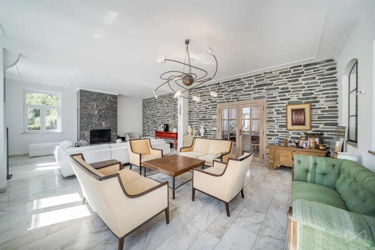 Maison à vendre à Jandrain-Jandrenouille 1350 990000.00€ 7 chambres 550.00m² - Annonce 615202