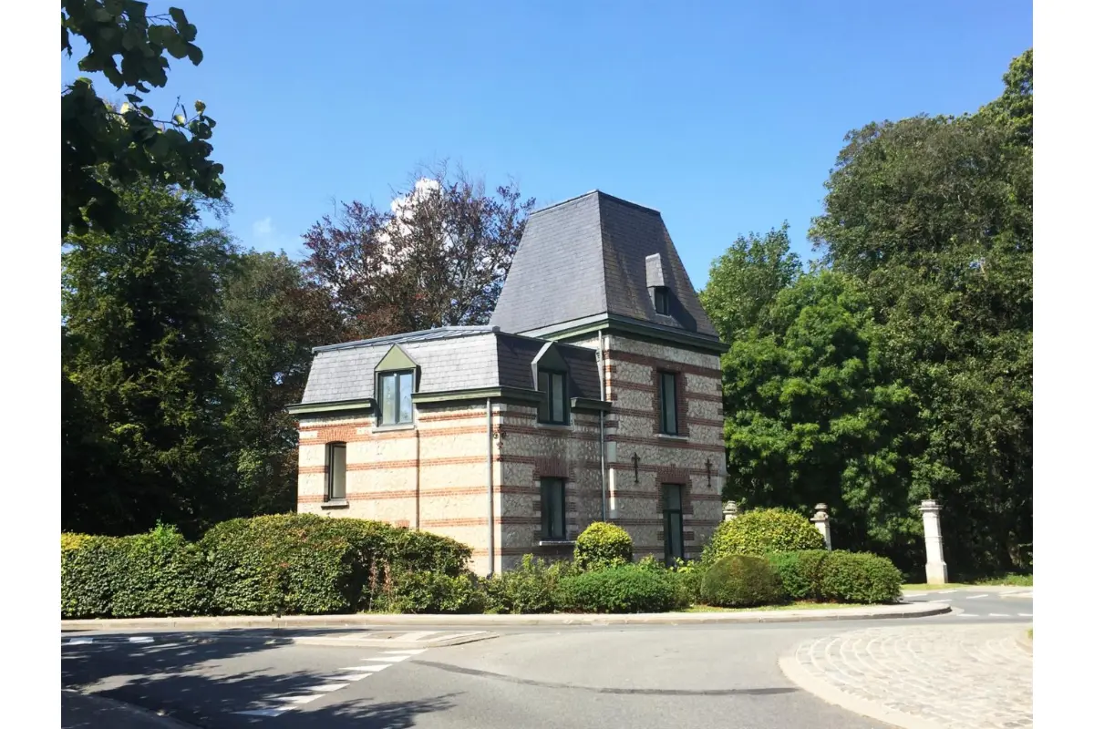 Commerce à louer à La Hulpe 1310 600.00€  chambres 20.00m² - Annonce 615559