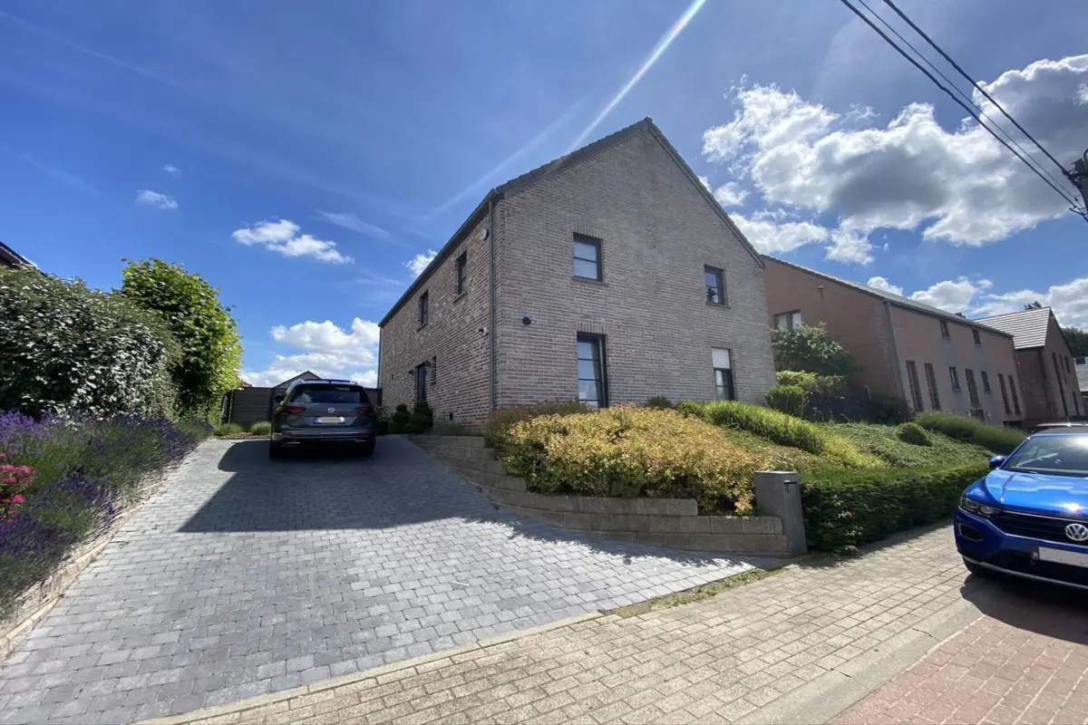 Villa à louer à Nivelles 1400 1850.00€ 4 chambres 200.00m² - Annonce 615770