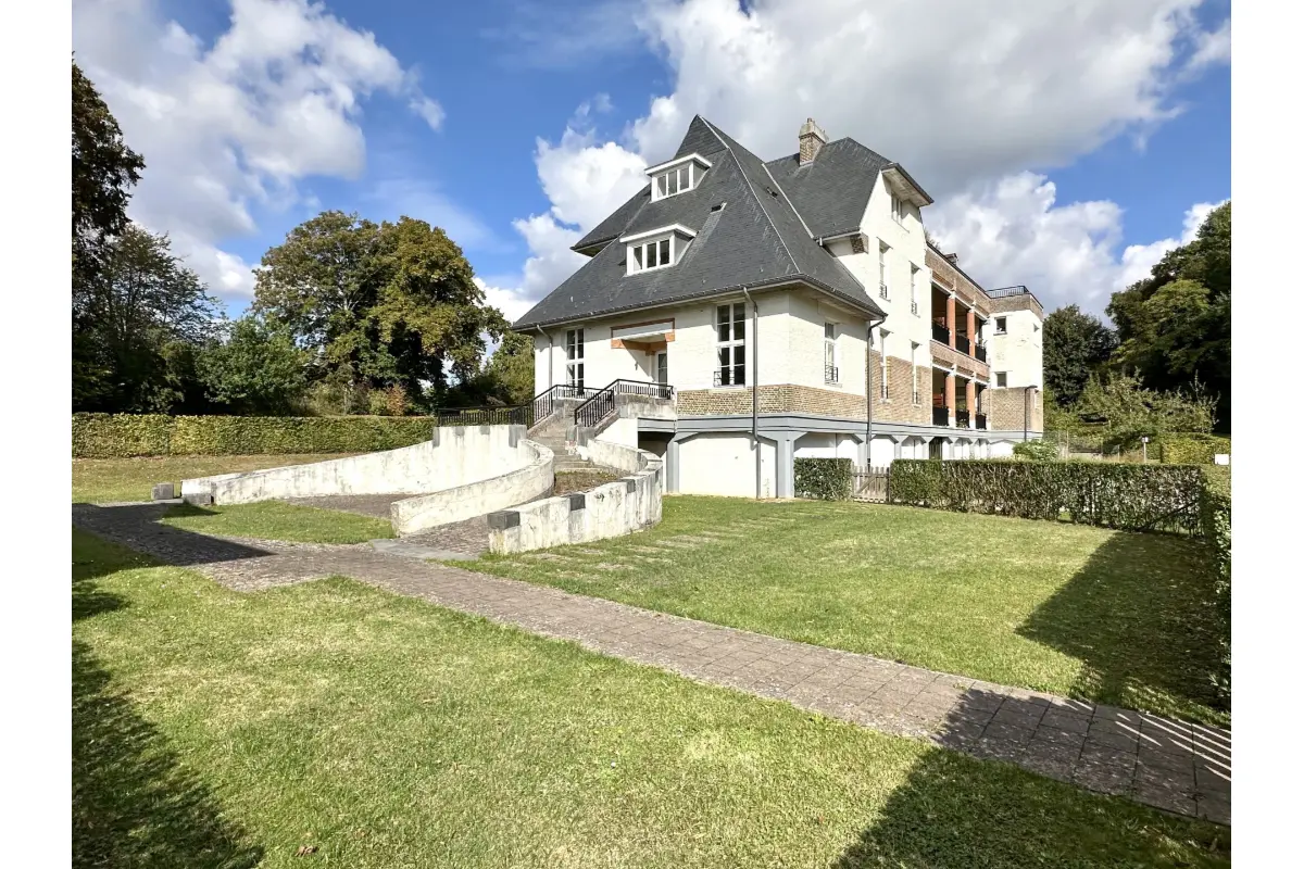 Huis te  huur in Waterloo 1410 2400.00€ 4 slaapkamers 244.00m² - Zoekertje 616023