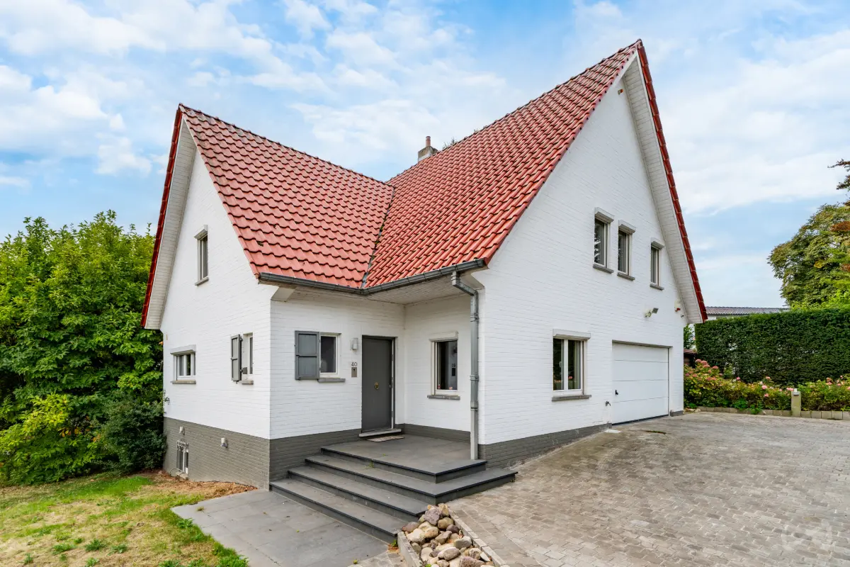 Huis te  koop in Waterloo 1410 850000.00€ 5 slaapkamers 245.00m² - Zoekertje 616461