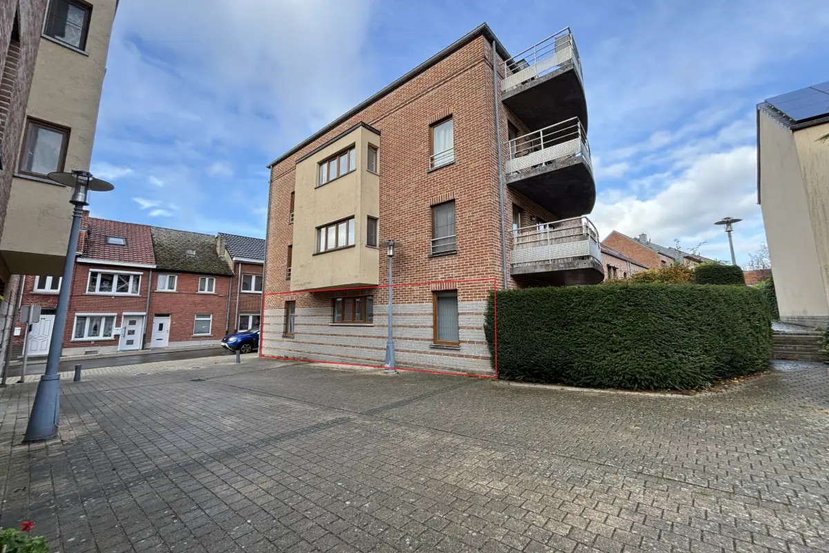 Rez-de-chaussée à  à Enghien 7850 850.00€ 1 chambres 63.00m² - Annonce 616402