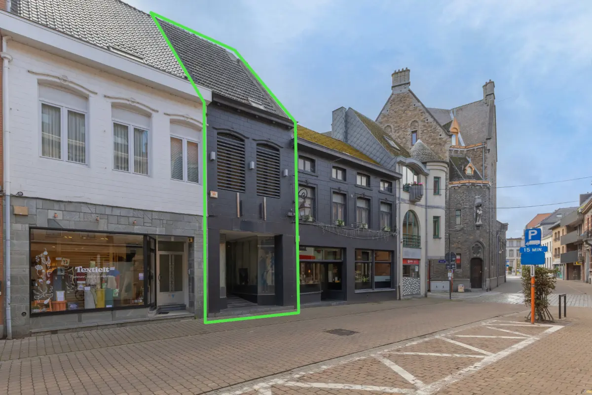 Mixgebouw te  koop in Hal 1500 189000.00€  slaapkamers 96.00m² - Zoekertje 617140