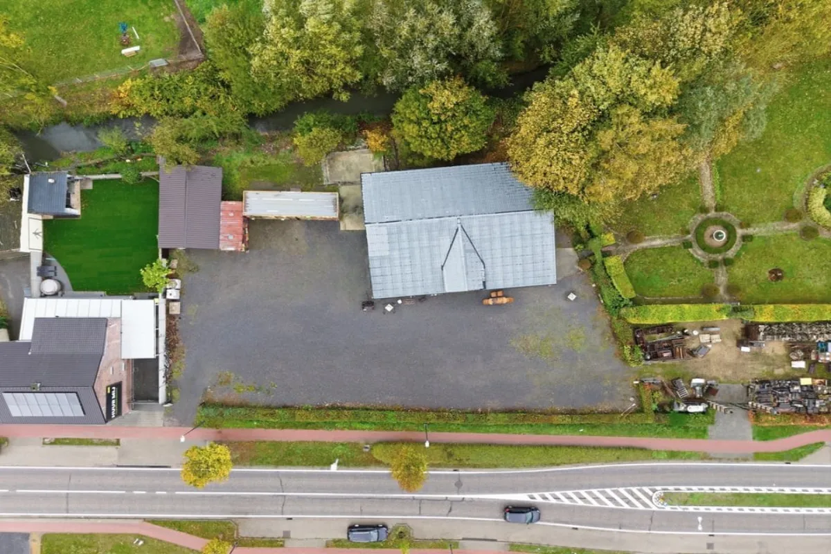 Handelszaak te  koop in Drieslinter 3350 350000.00€  slaapkamers 300.00m² - Zoekertje 616803