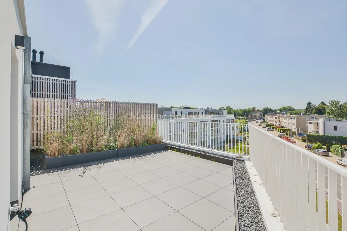 Appartement te  huur in Kraainem 1950 1850.00€ 3 slaapkamers 165.00m² - Zoekertje 617199