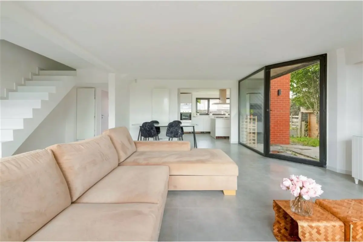 Huis te  koop in Roosdaal 1760 449000.00€ 3 slaapkamers 155.00m² - Zoekertje 616782