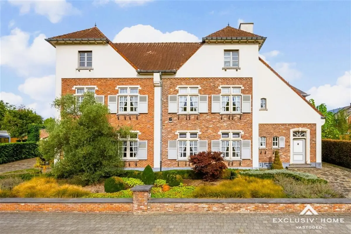 Huis te  koop in Asse 1730 950000.00€ 4 slaapkamers 615.00m² - Zoekertje 617486