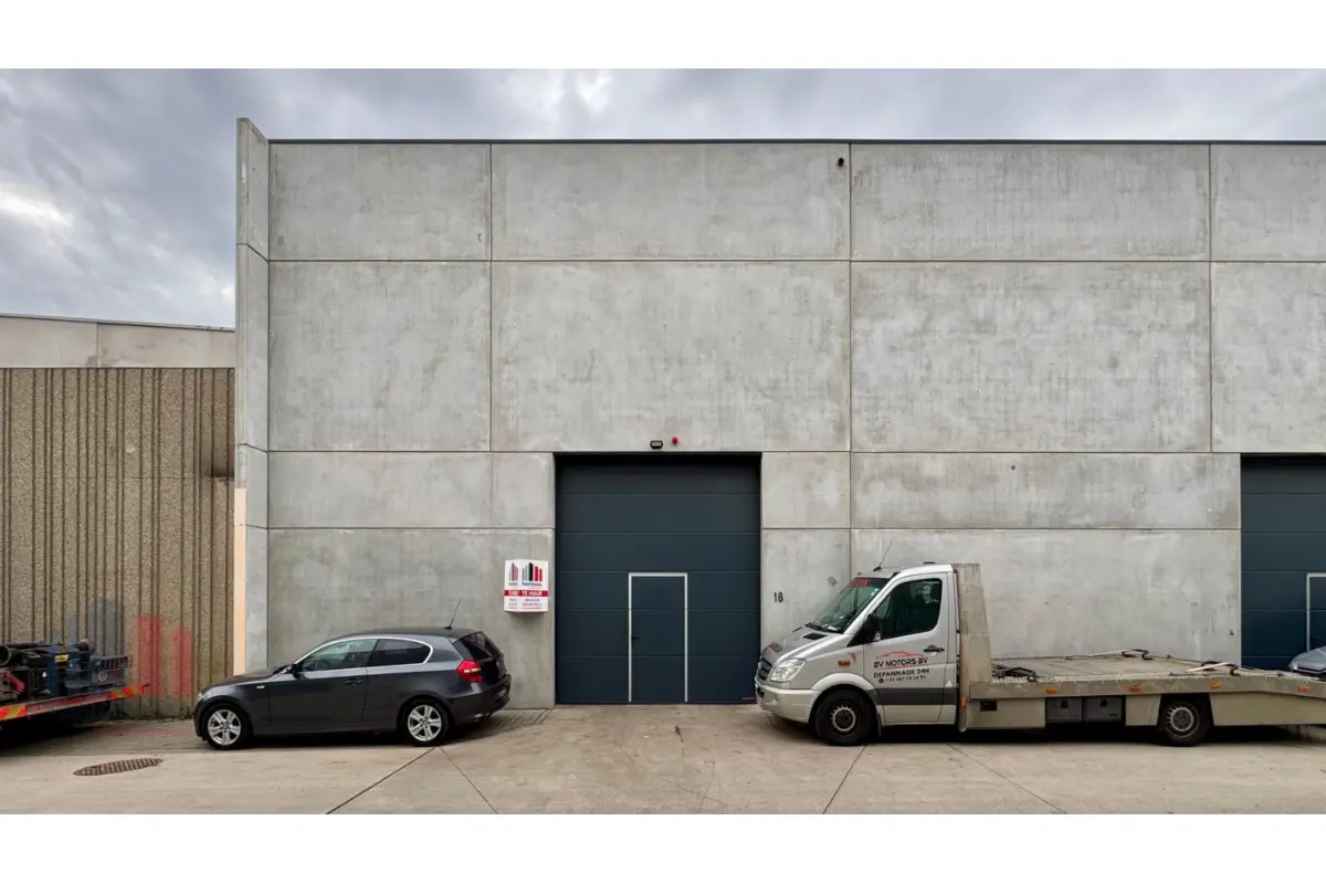 Commerce à louer à Opwijk 1745 1300.00€  chambres 206.00m² - Annonce 619385