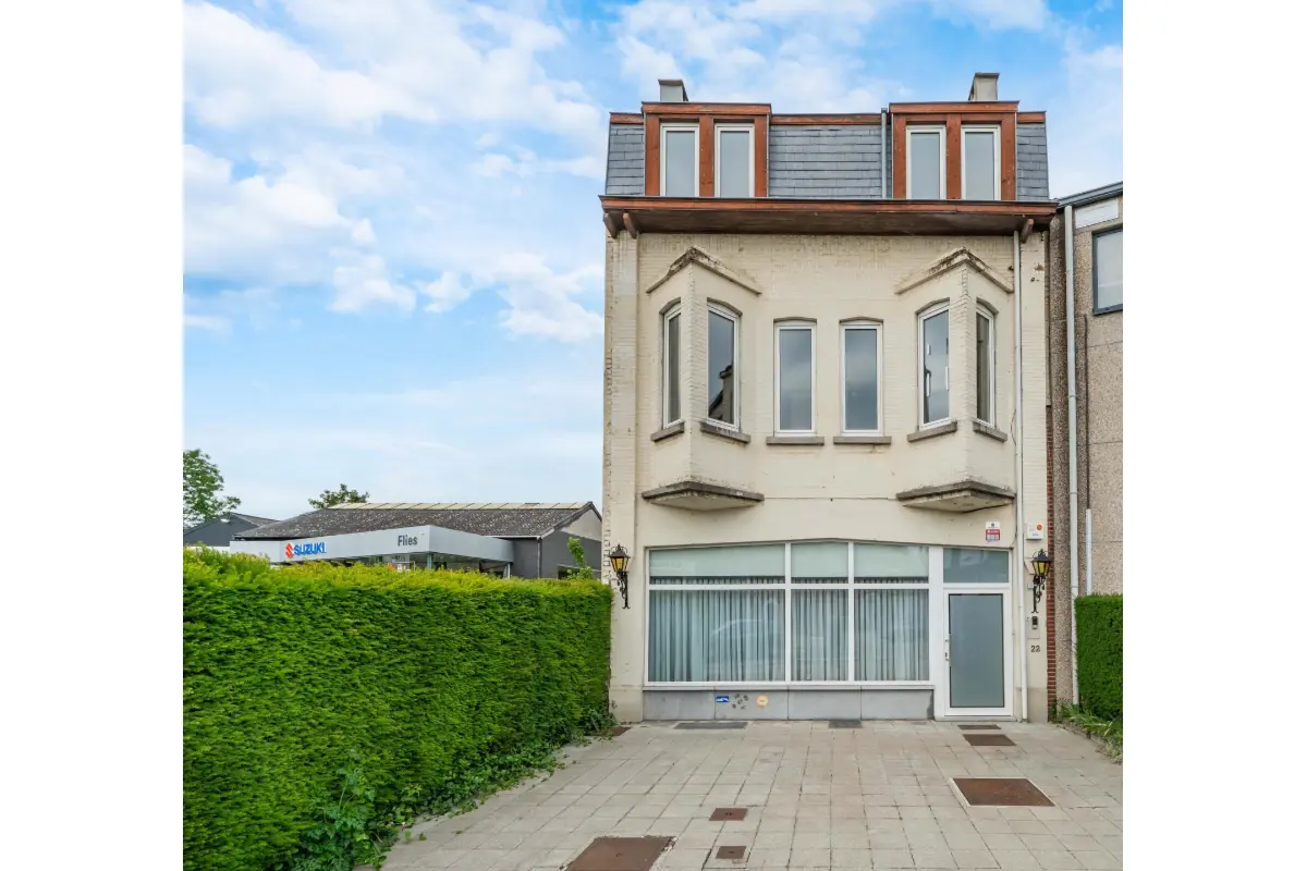 Huis te  koop in Eigenbrakel 1420 645000.00€ 6 slaapkamers 291.00m² - Zoekertje 619798