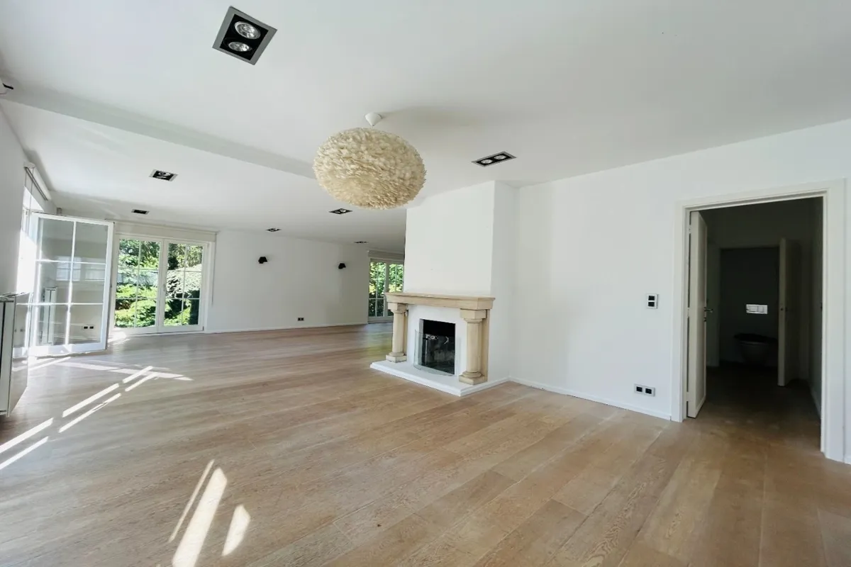 Maison à vendre à Rhode-Saint-Genese 1640 895000.00€ 4 chambres 200.00m² - Annonce 621144