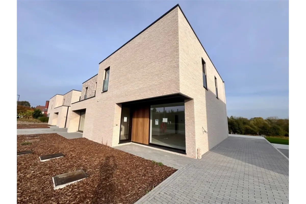 Huis te  koop in Leuven 3000 665000.00€ 4 slaapkamers 175.00m² - Zoekertje 618342