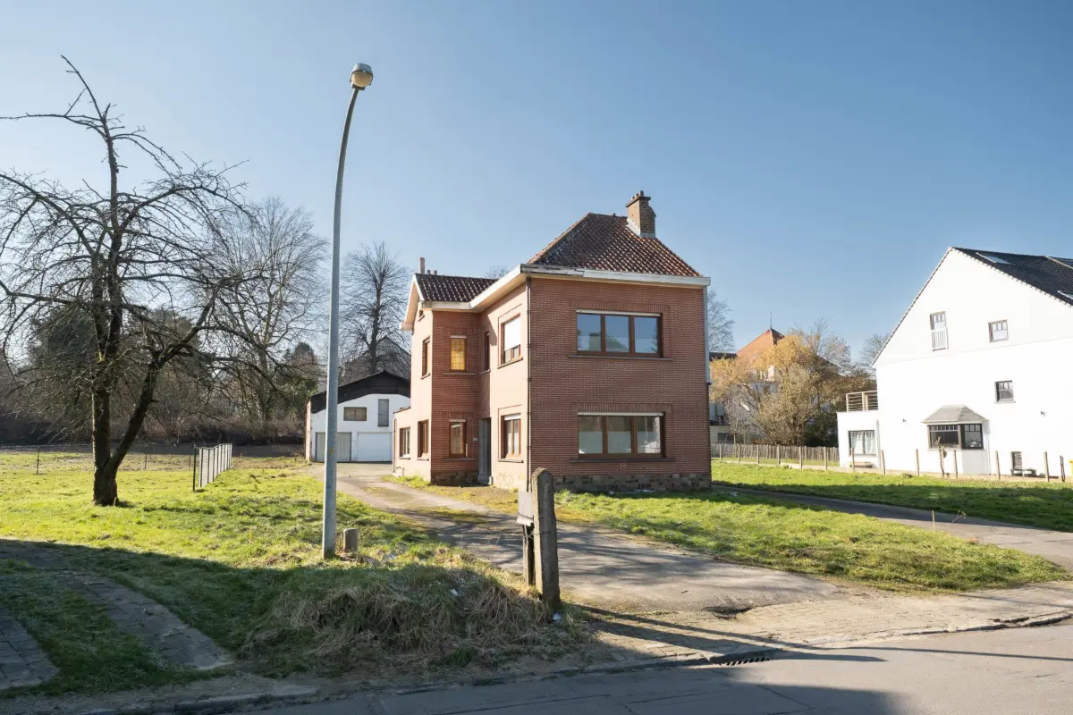 Huis te  koop in Wezembeek-Oppem 1970 549000.00€ 2 slaapkamers m² - Zoekertje 621075