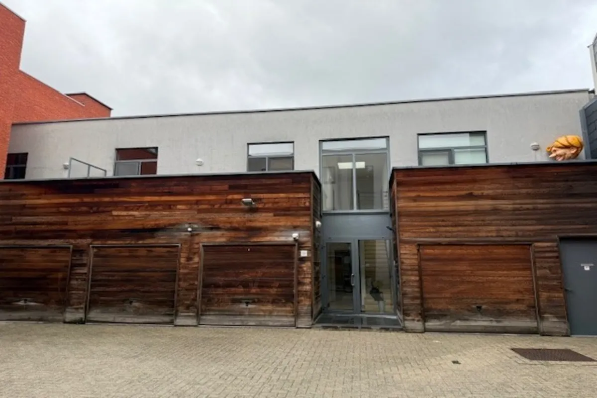 Appartement te  huur in Hal 1500 1250.00€  slaapkamers m² - Zoekertje 621571