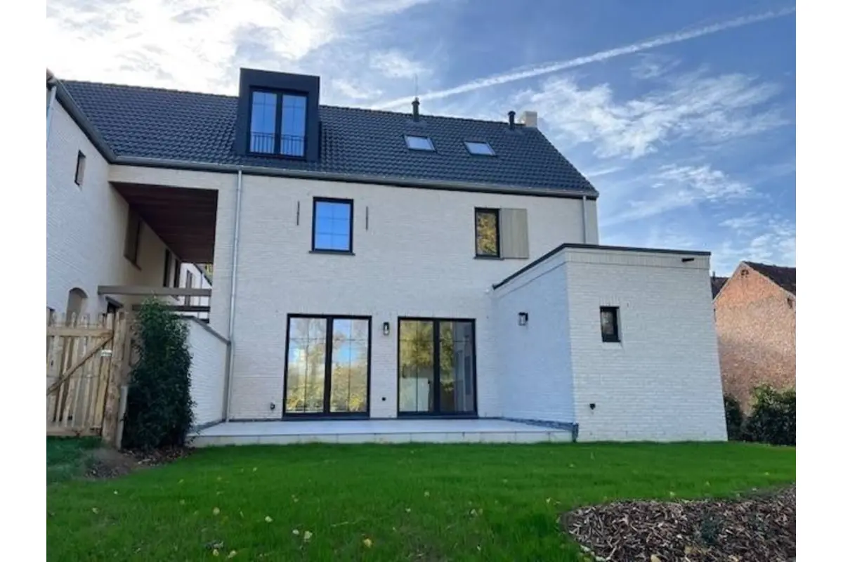 Huis te  huur in Haacht 3150 2450.00€ 4 slaapkamers 225.00m² - Zoekertje 622933