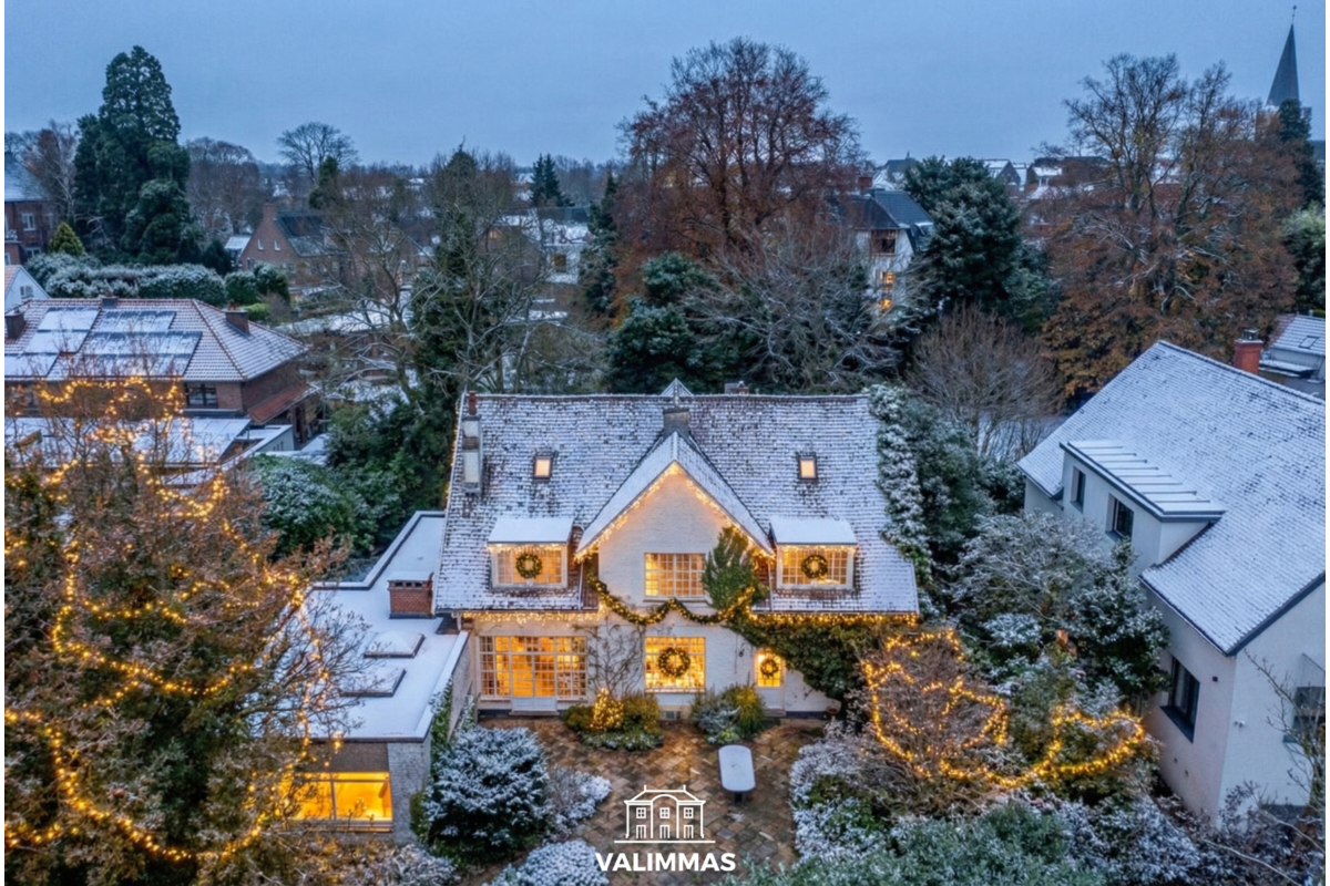 Villa te  koop in Asse 1730 789000.00€ 6 slaapkamers 606.00m² - Zoekertje 624688