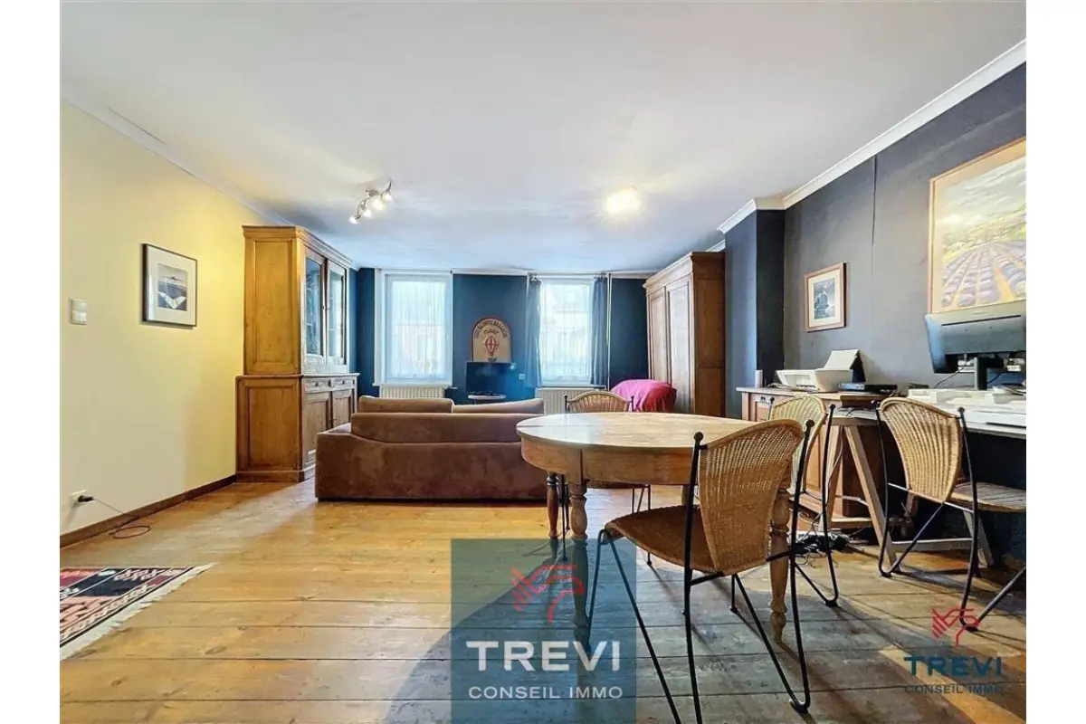 Mixgebouw te  koop in Tubeke 1480 265000.00€ 3 slaapkamers 335.00m² - Zoekertje 624995