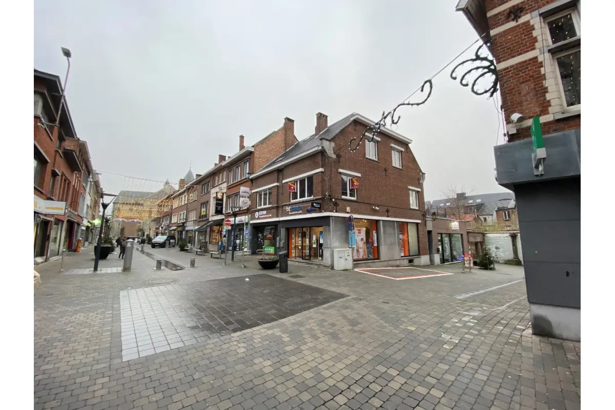 Commerce à louer à Nivelles 1400 875.00€  chambres 65.00m² - Annonce 625032
