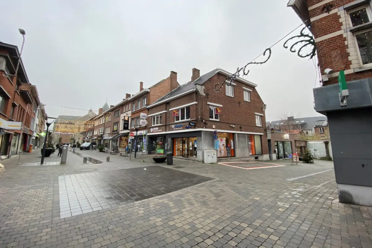 Commerce à louer à Nivelles 1400 875.00€  chambres 65.00m² - Annonce 625032