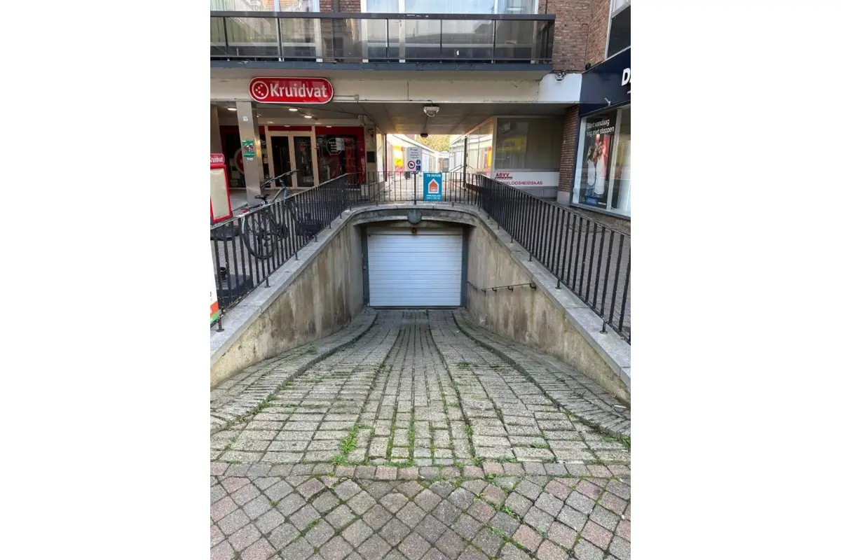 Box te  huur in Tienen 3300 90.00€  slaapkamers m² - Zoekertje 741072