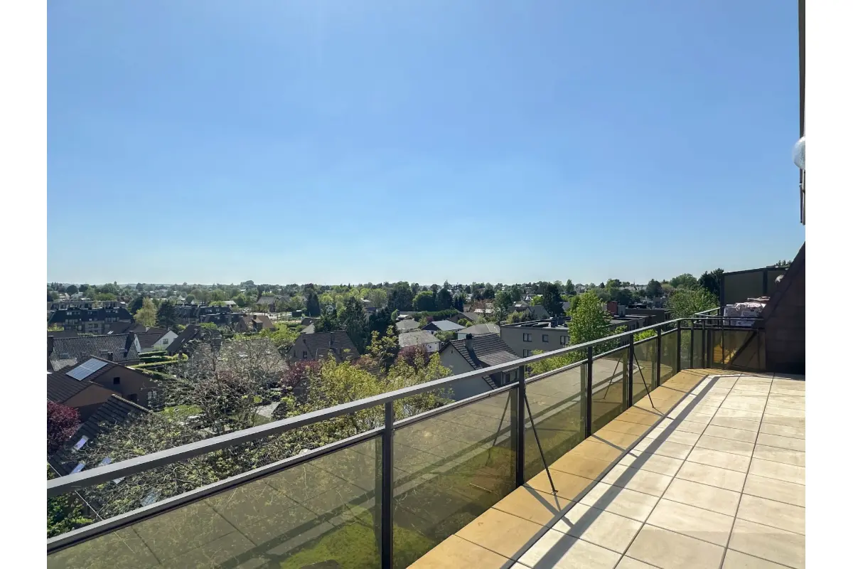 Penthouse te  huur in Waterloo 1410 1750.00€ 3 slaapkamers 150.00m² - Zoekertje 627137